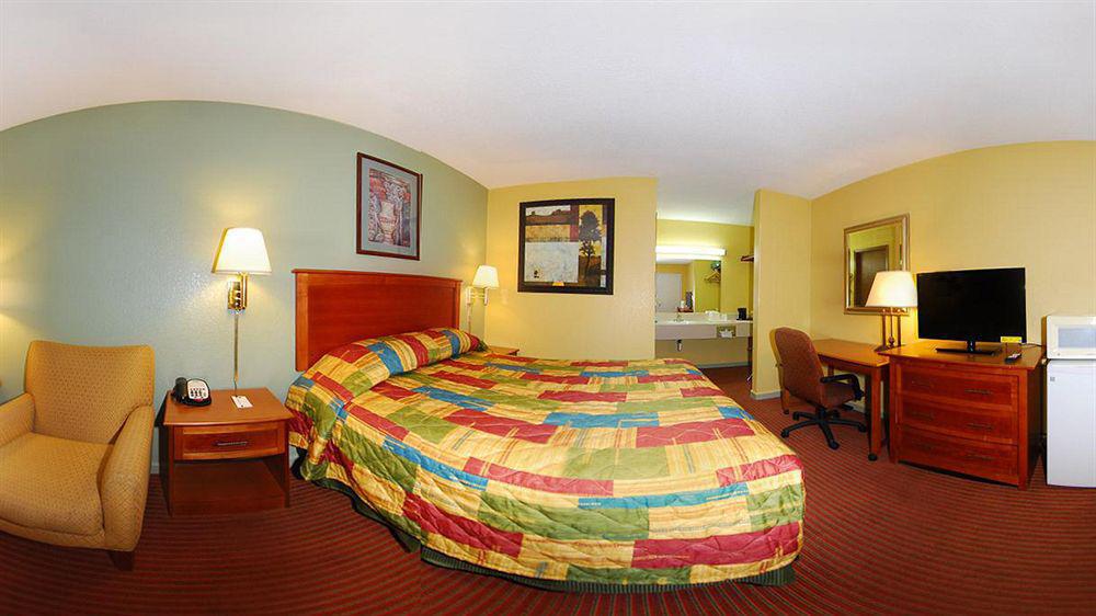 Rodeway Inn Concordia Ngoại thất bức ảnh